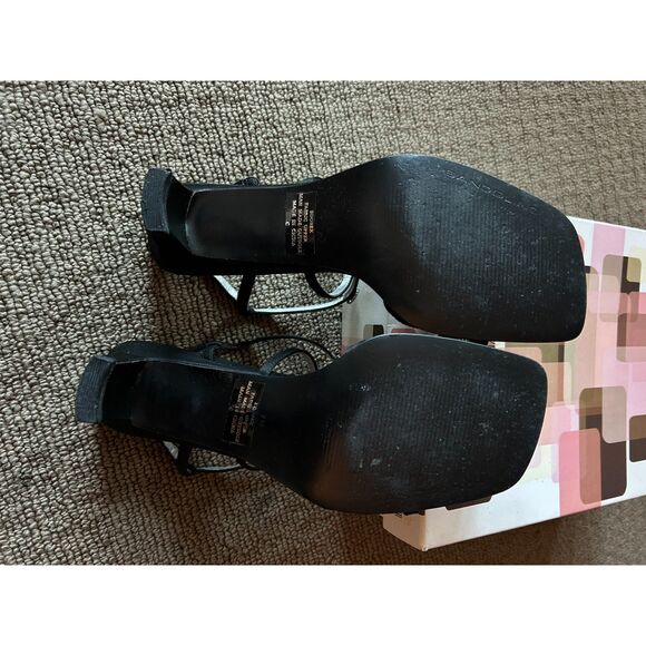 Bandolino Bdobex Black Satin Sandal Heel Size 7 - Picture 5 of 8